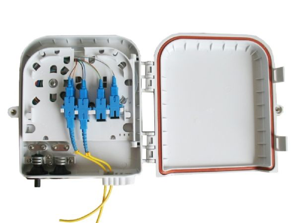 Outdoor 8 Ports Fiber Optic Distribution Box with IP65 Protection and Wall-mounted Installation for FTTH Networks